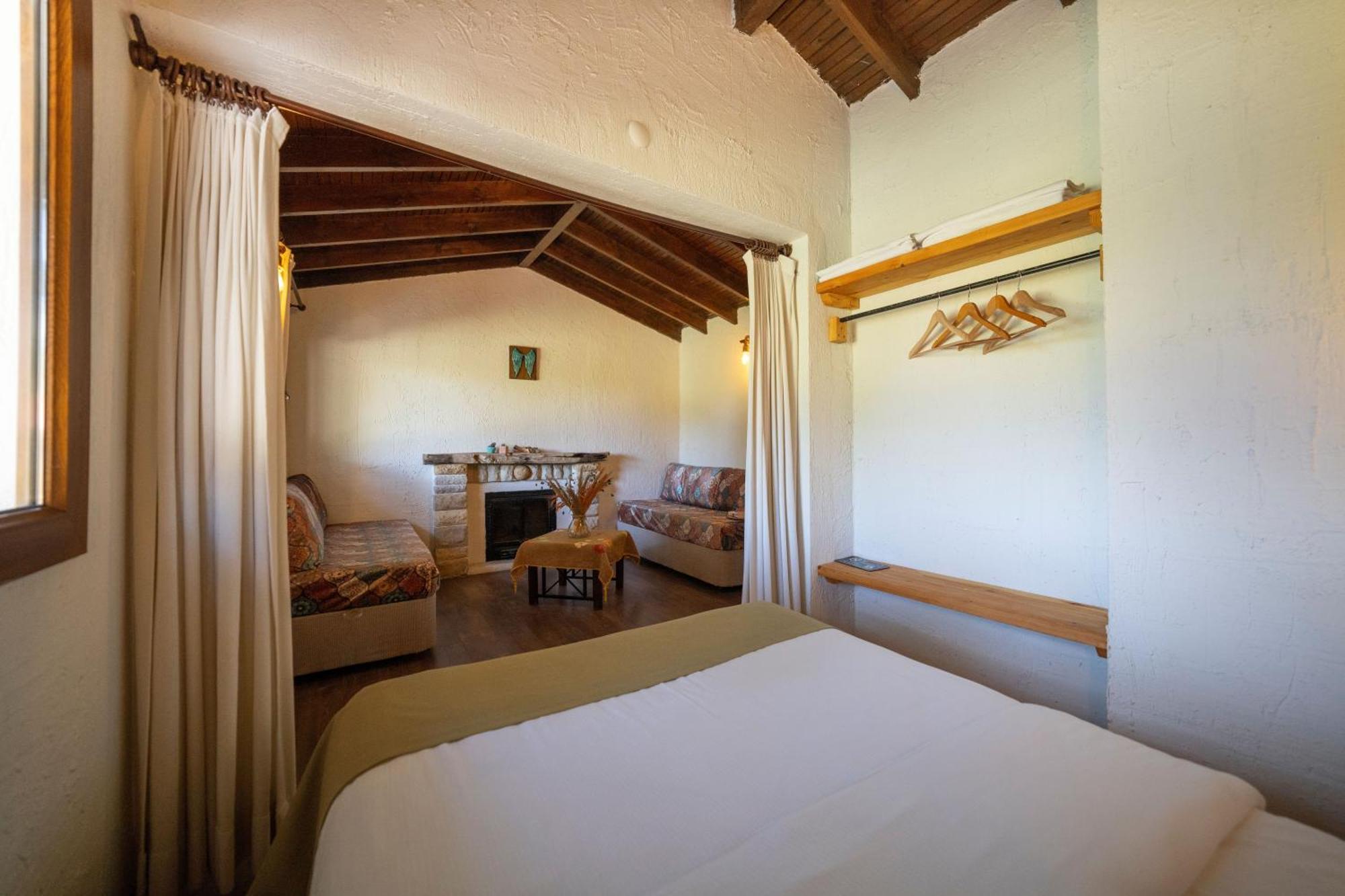 Bir Dem Urla Hotel Luaran gambar
